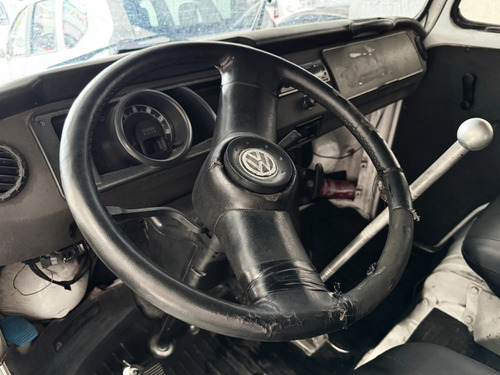Volkswagen Kombi 1.4 MI FURGÃO 8V FLEX 3P MANUAL
