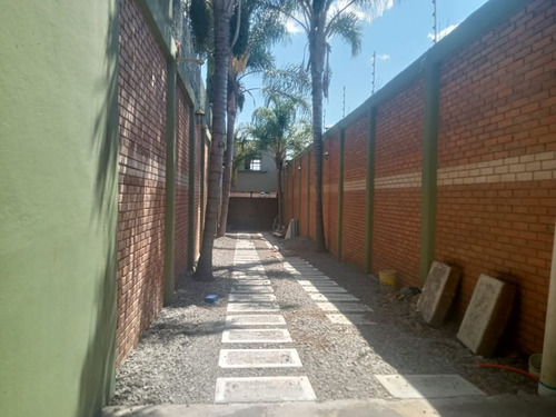 Casa En Venta En Vasco De Quiroga, Morelia.