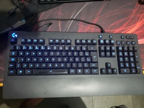 Teclado gamer logitech serie g prodigy g213 hotsell