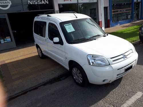 Imagen 2 de 11 de Citroen Berlingo Xtr Hdi 2015