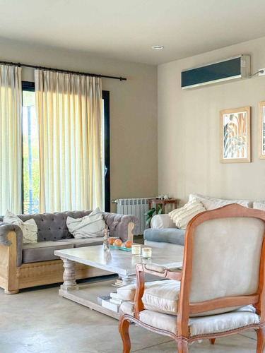 Casa En Venta En Pergamino En Barrio Cerrado