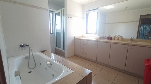 Vendo Parcela Con 5 Dorm. En Agarrobal Ii/chicureo
