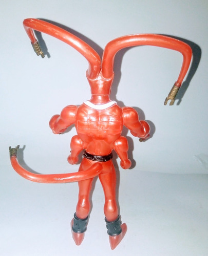 Figura Bootleg Mexicano De Ben 10 Feedback Con 4 Brazos (Usado)