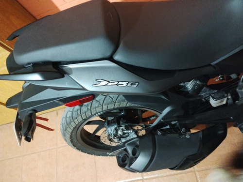 Imagen 9 de 12 de Bajaj Dominar 250
