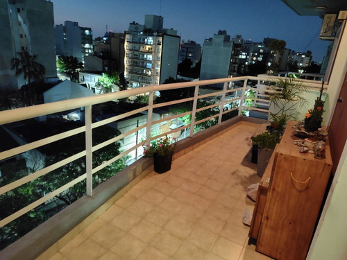 Monoambiente De Categoria Con Piscina En Moron