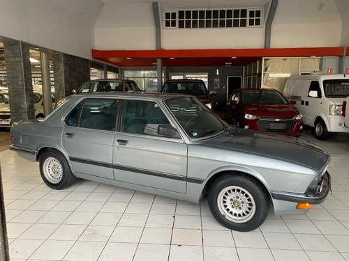BMW 524 i Sedan
