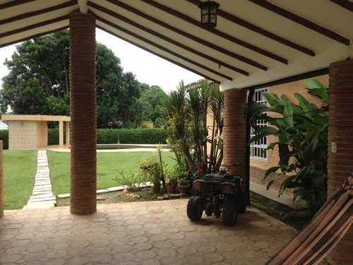 Imagen 13 de 30 de Negociable. Hermosa Casa En El Safari Country Club, Carabobo. 04125038440