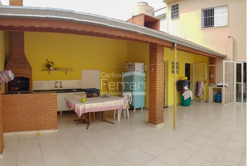 Sobrado Com 4 Dormitórios Sendo 3 Suítes, Quintal Com Churrasqueira, 2 Vagas - Cf29071