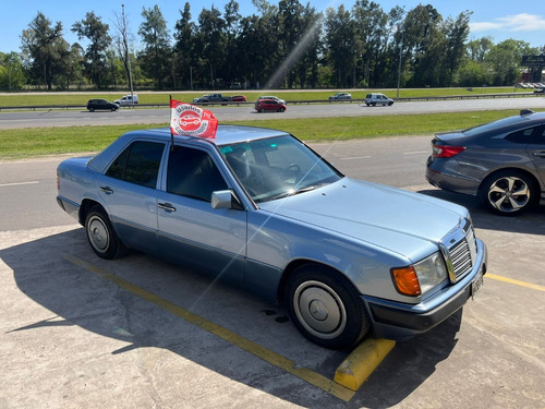 Mercedes-Benz Clase E 2.2 E220 D
