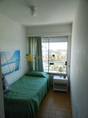 Apartamento De 2 D, 2 Baños Mas Dependencia De Serv. Y Garaje. Consulte!!!!!- Ref: 2069