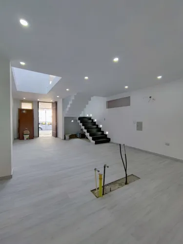 Casa En Urb Agua Clara
