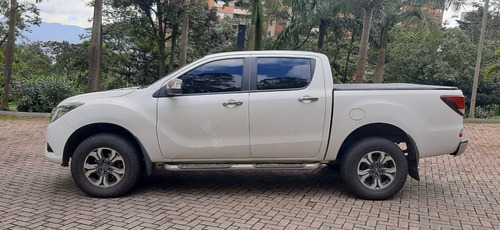 Imagen 6 de 16 de Mazda Bt-50 3.2 Professional All New
