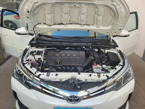 Imagem 12 de 13 de Corolla Gli Uper 1.8 Automatico Flex 2018/2019 Branco