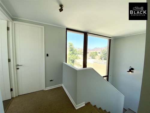 Linda Casa En Venta En Chicureo Norte, Colina