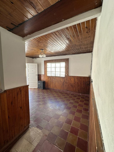 Casa En Alquiler En 20 De Junio N°29, Belen De Escobar