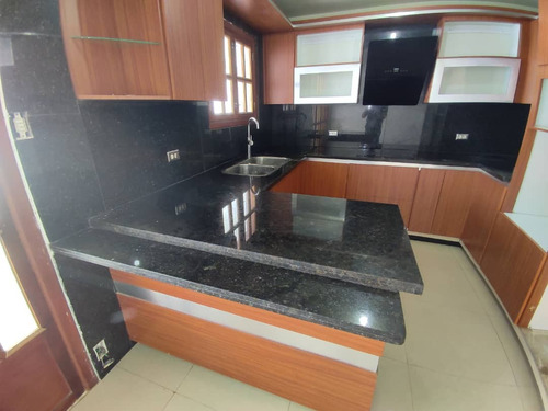 Imagen 9 de 12 de Se Alquila Townhouse En La Morita
