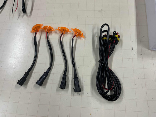 Venta Y Colocación 4 Luces Naranjas Ámbar Parrilla Camioneta