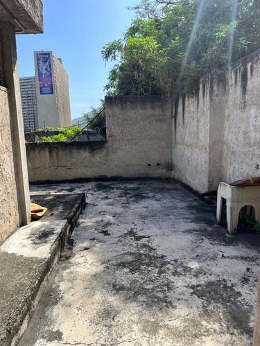 Venta De Casa Comercial En Macuto - La Guaira
