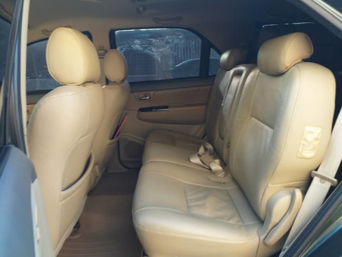 Imagen 11 de 14 de Toyota Fortuner 4x4