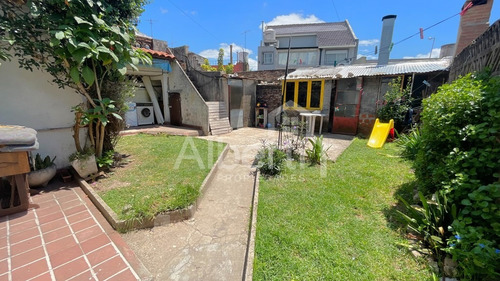 Venta Casa P.h 4 Ambientes En Haedo.
