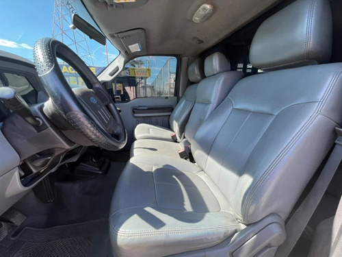 Imagen 9 de 18 de Ford F-350
