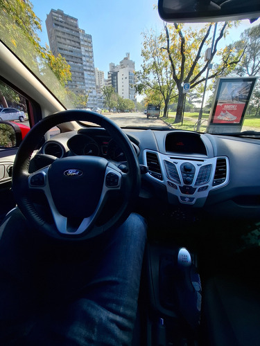 Ford Fiesta Kinetic 1.6 Design 120cv Titanium