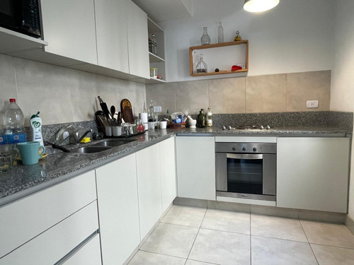 ¡impecable 3 Ambientes Con Cochera Y Amenities Y Mucha Luz !