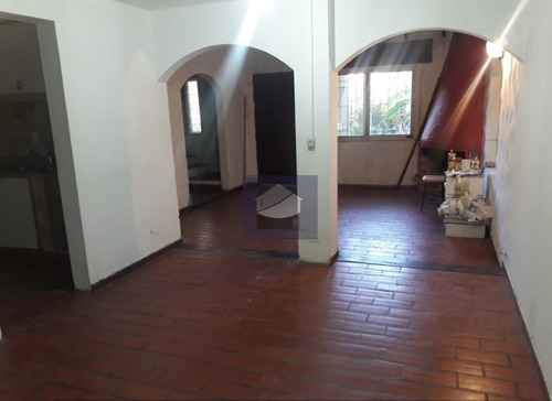 Imagen 3 de 13 de Duplex 3 Ambientes En Venta Cerca De La Plaza De Pilar