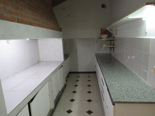 Edificio Comercial En Venta 2134mts2 - Ringuelet