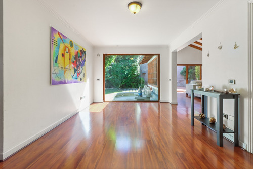 Espectacular Casa Estilo Español En Camino De Los Trapenses