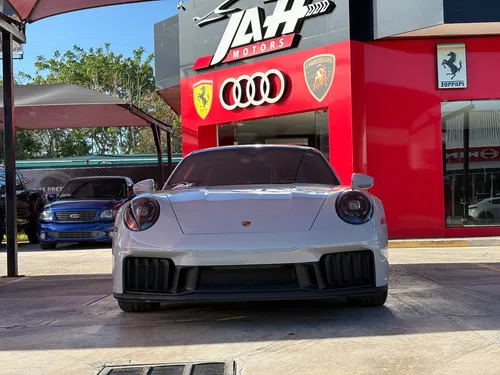 Porsche 911 Carrera Gts 2025