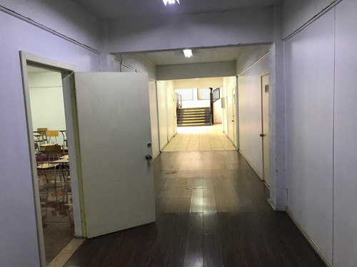 Se Vende Gran Construcción, Ideal Centro Medico, Oficinas,