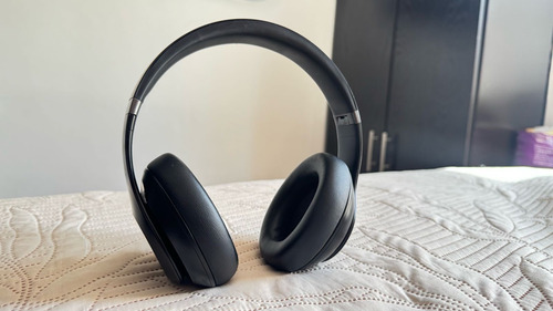 Audífonos Beats Studio Pro Negros (Usado)