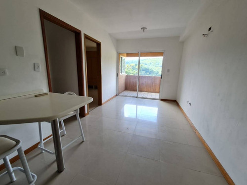 Imagen 1 de 7 de Apartamento En Ventaen En El Rincón Con Piscina. Código 135065