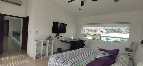Hermosa Residencia Con Acabados De Lujo