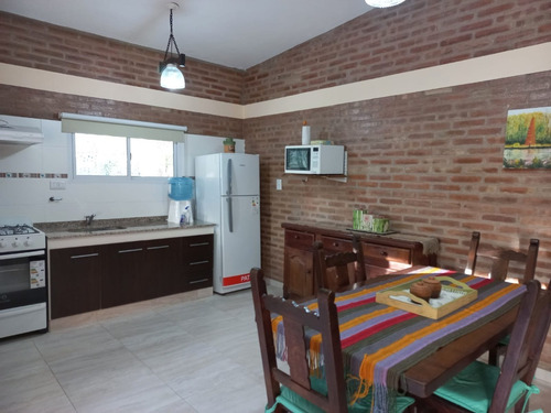Imagen 3 de 16 de Casa En Alquiler En Mina Clavero, Cordoba A 1 Cuadra Del Rio Valle De Traslasierra Suy