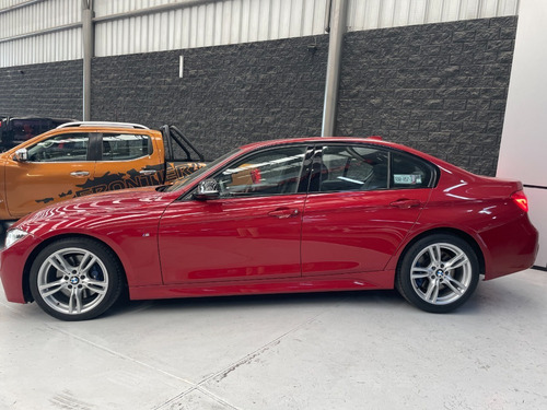 Imagen 4 de 9 de Bmw 320ia Sportline 2018 Rojo