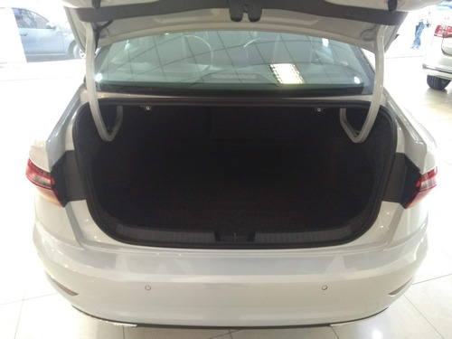 Imagen 4 de 24 de Volkswagen Vento Highline 250 Tsi At #15