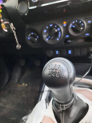 Toyota -hilux - 4x4 - Sr - 2020