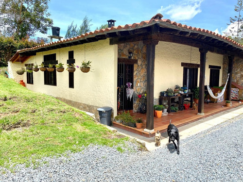 Imagen 1 de 25 de Venta De Casa Loma Del Escobero, Envigado