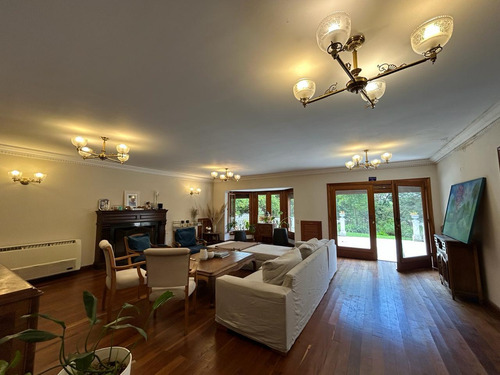 Residencia De 6 Ambientes En Venta En Barranca De San Isidro