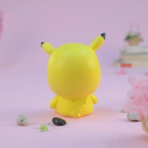 Imagen 4 de 5 de Figura Decorativa De Resina De Pikachu Con Iluminación Led