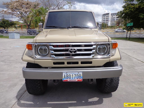 Toyota Macho Land Cruiser Lx