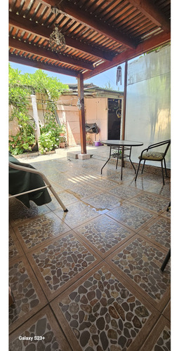 Venta De Gran Casa, Amplia , Excelente Ubicacion