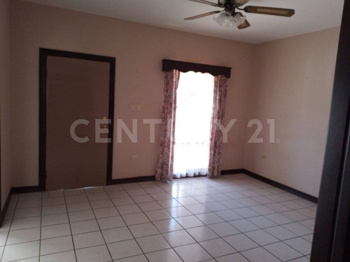 - Se Vende Casa En Col. Ampliacion Francisco Villa En Cd. Cuauhtemoc, Chih.