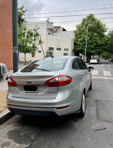 Ford Fiesta Se Plus Sedan // 2015 // 116km