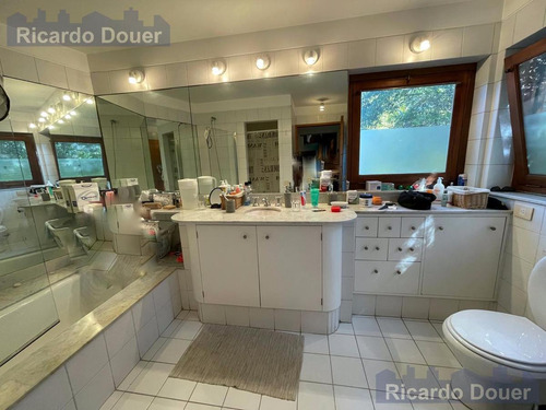 Importante Casa En Alquiler En San Isidro Chico
