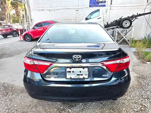 Toyota Camry 2.5 Xle At