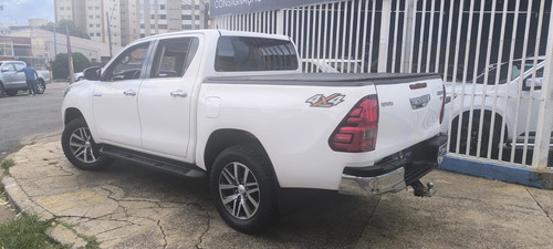 Toyota Picape Cabine Dupla Toyota Hilux Cabine Dupla 2.8 TDI SRX CD 4x4 (Aut)