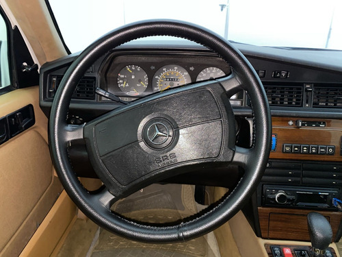 Imagen 18 de 25 de Mercedes Benz 190 E 2.6
